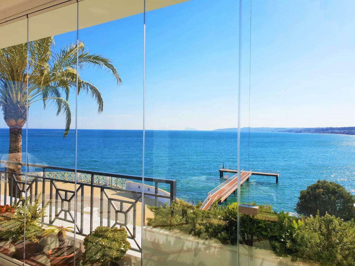 Luxury Apartment Frontal To The Sea In Estepona Doncella Beach エクステリア 写真