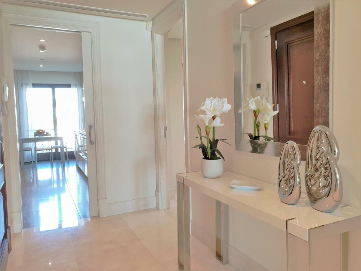 Luxury Apartment Frontal To The Sea In Estepona Doncella Beach エクステリア 写真