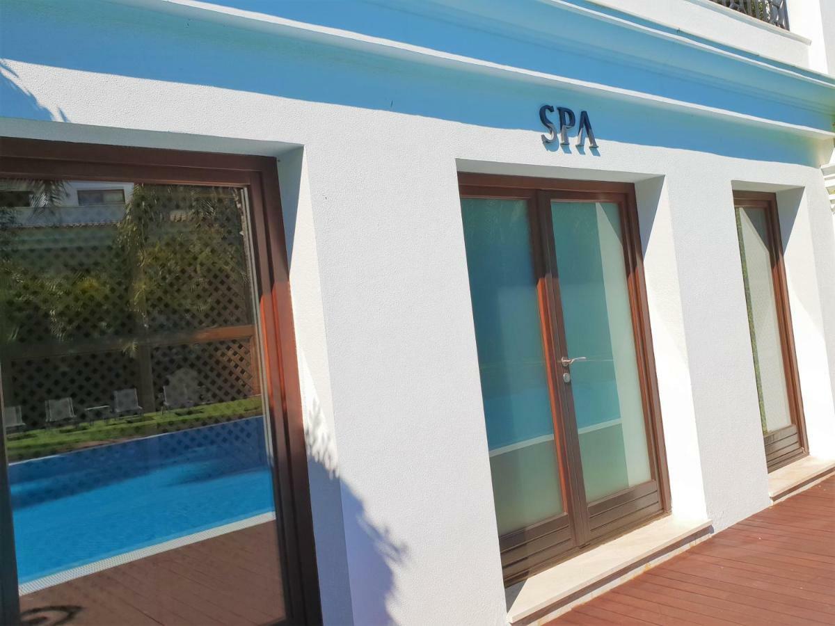 Luxury Apartment Frontal To The Sea In Estepona Doncella Beach エクステリア 写真