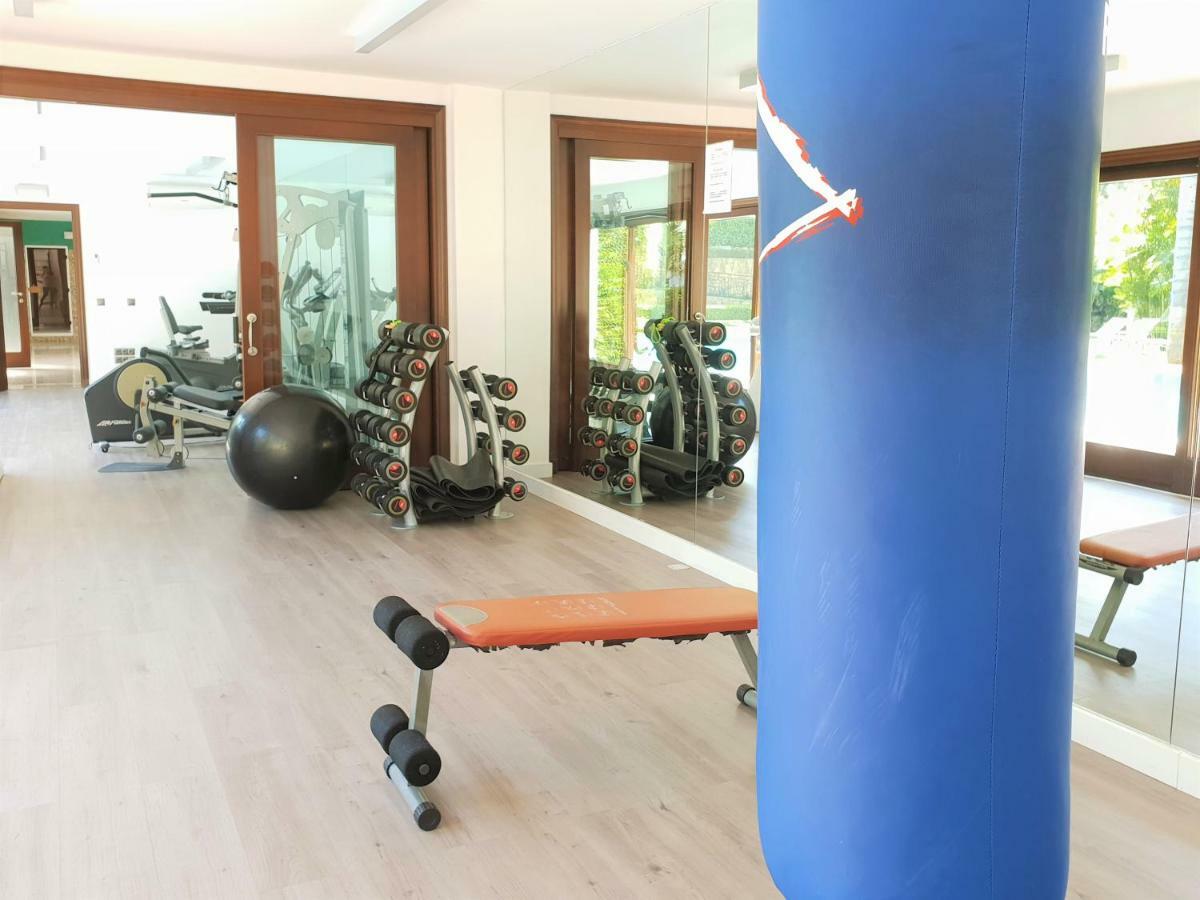 Luxury Apartment Frontal To The Sea In Estepona Doncella Beach エクステリア 写真
